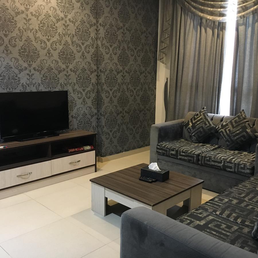 כוויית Al Muhanna Plaza Luxury Apartments מראה חיצוני תמונה