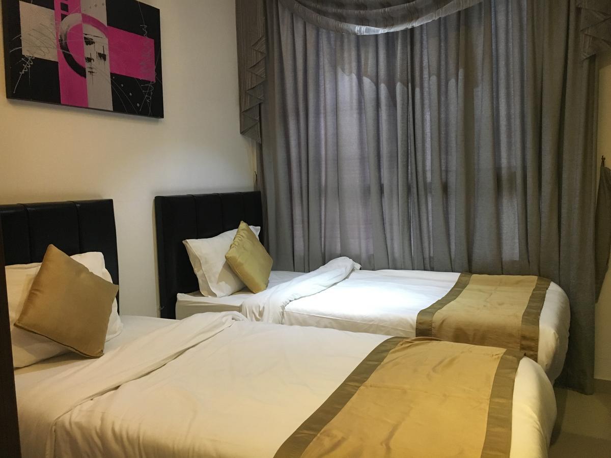 כוויית Al Muhanna Plaza Luxury Apartments מראה חיצוני תמונה